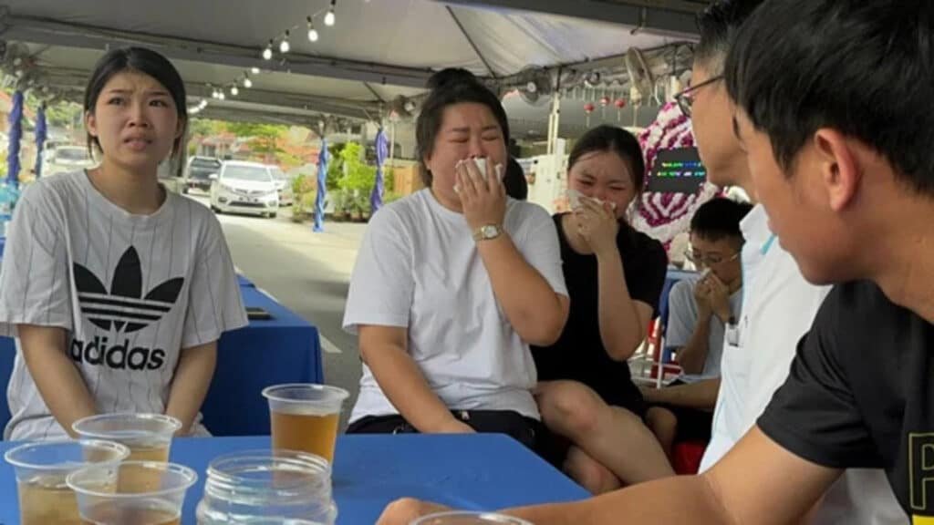 悲剧!华裔女子集装箱事故身亡|母亲泣诉‘妈,我很痛’