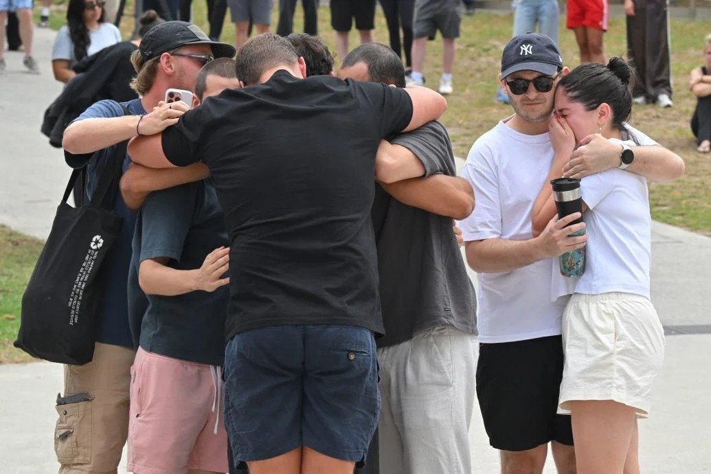 邦迪海滩枪击事件