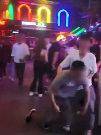 吉隆坡新年夜派对视频引关注